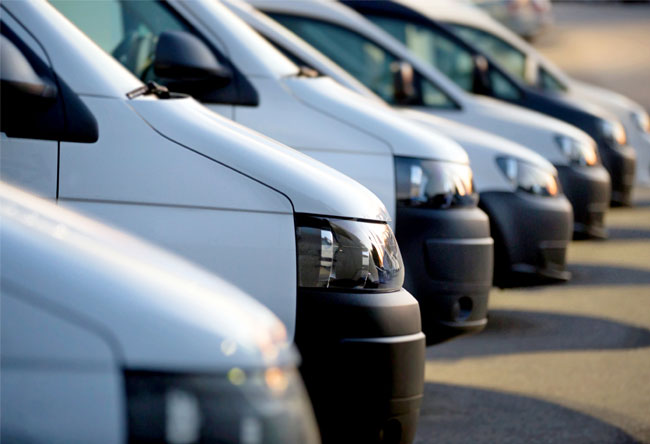 cambio de neumáticos de coche en taller Baldajos Gijón